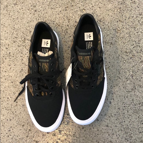 adidas Shoes - Adidas skateboard shoes